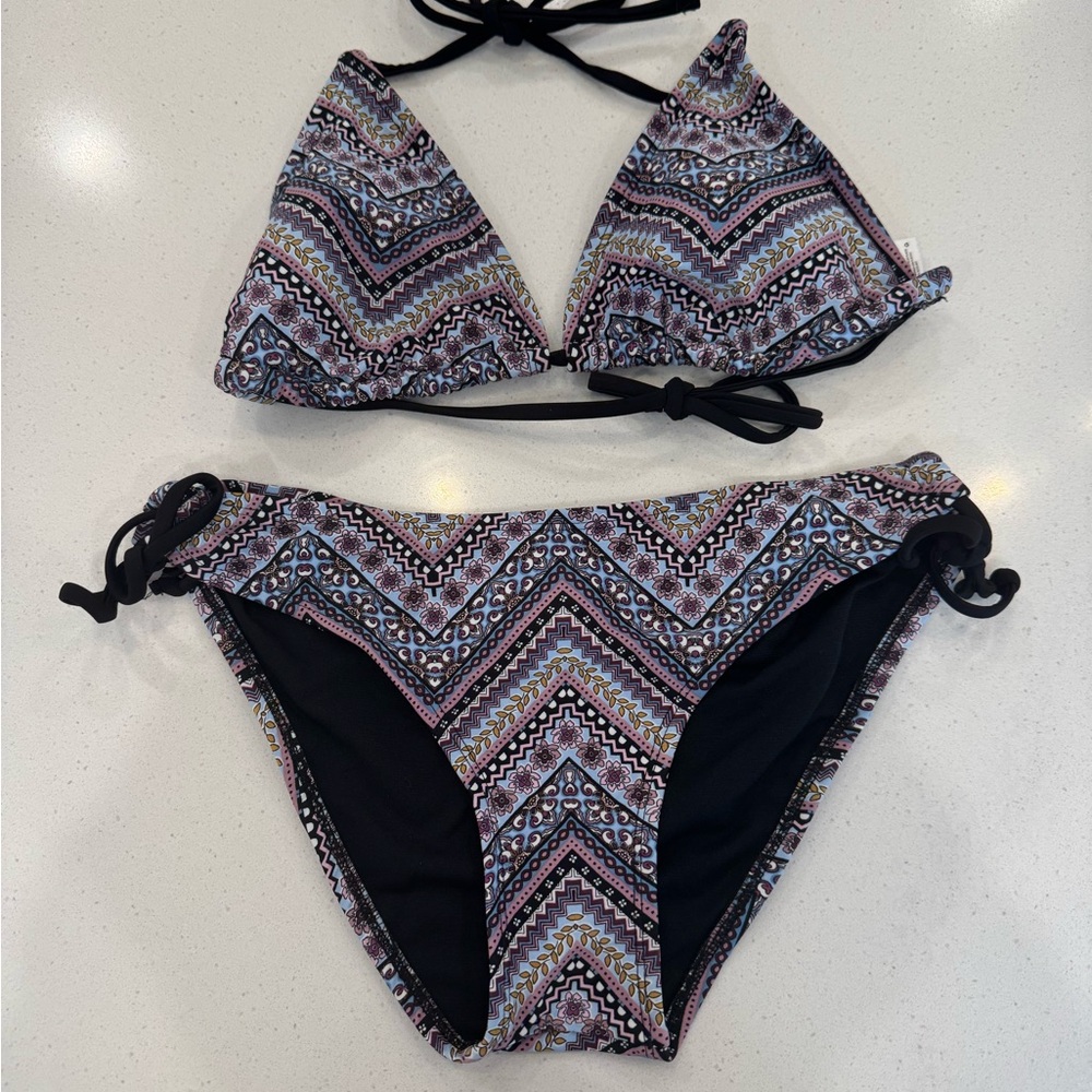 Mossimo Supply Co. Chevron Triangle Bikini Set - Black, Blue, and Purple